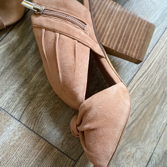 Vince Camuto Wedges - Picture 7 of 7